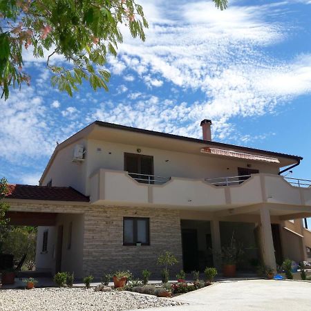 Apartmani Predovan Vrsi Luaran gambar