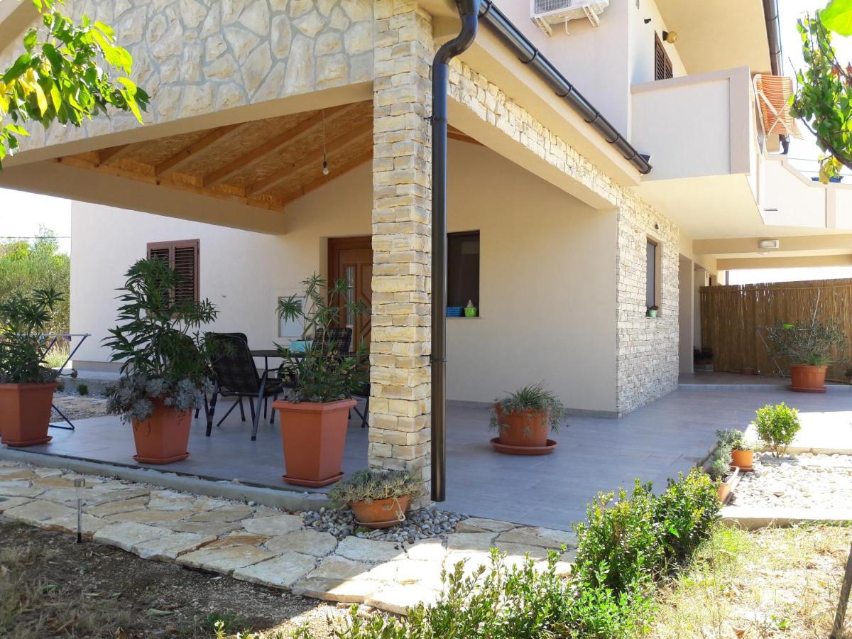 Apartmani Predovan Vrsi Luaran gambar